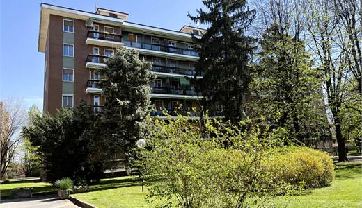 Luminoso trilocale via Chopin 